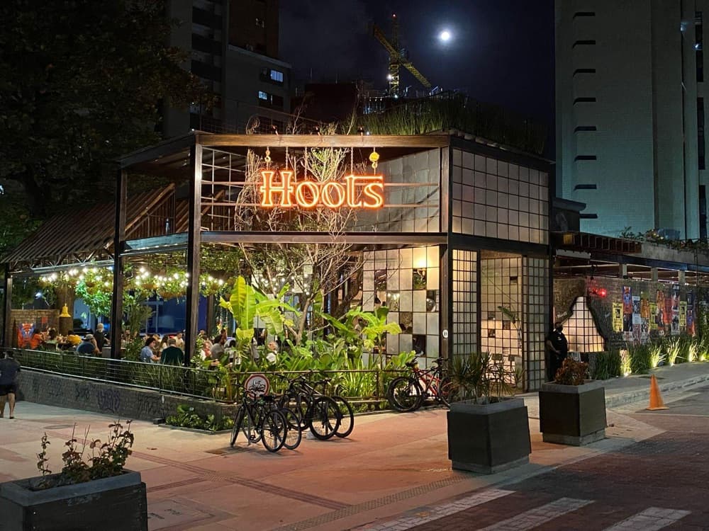 Hoots